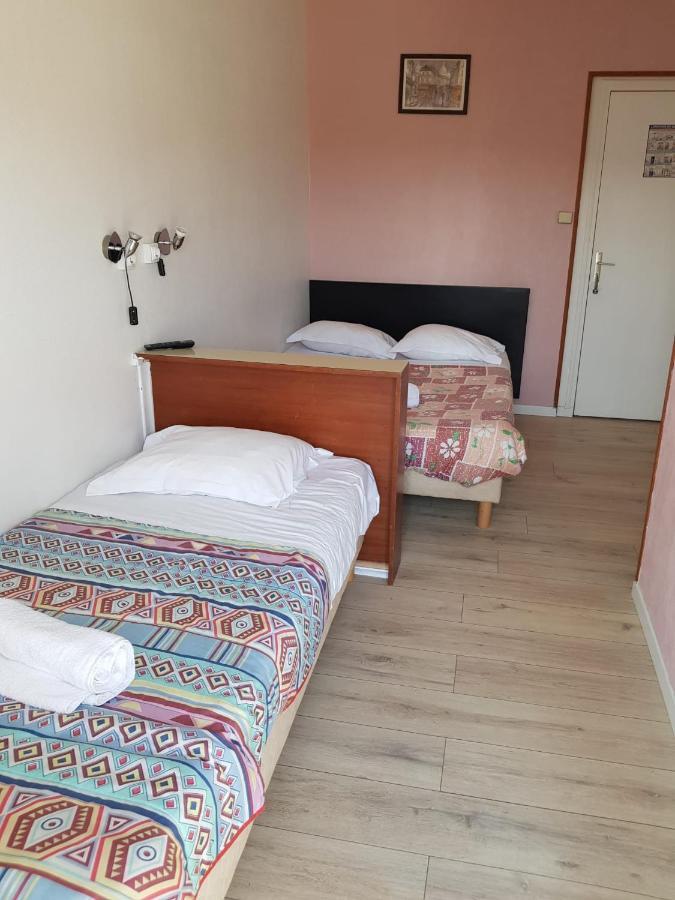 Hotellerie Normande Dozule ภายนอก รูปภาพ