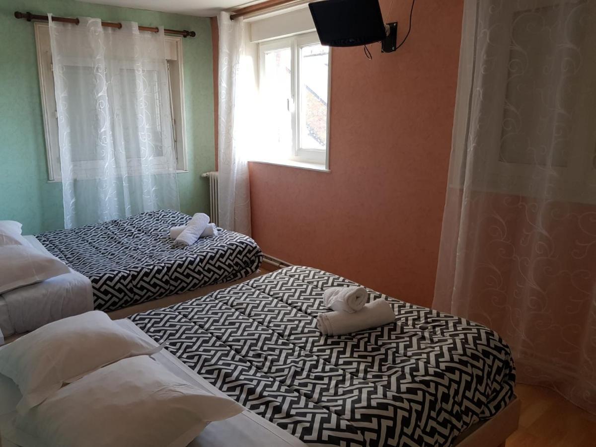 Hotellerie Normande Dozule ภายนอก รูปภาพ